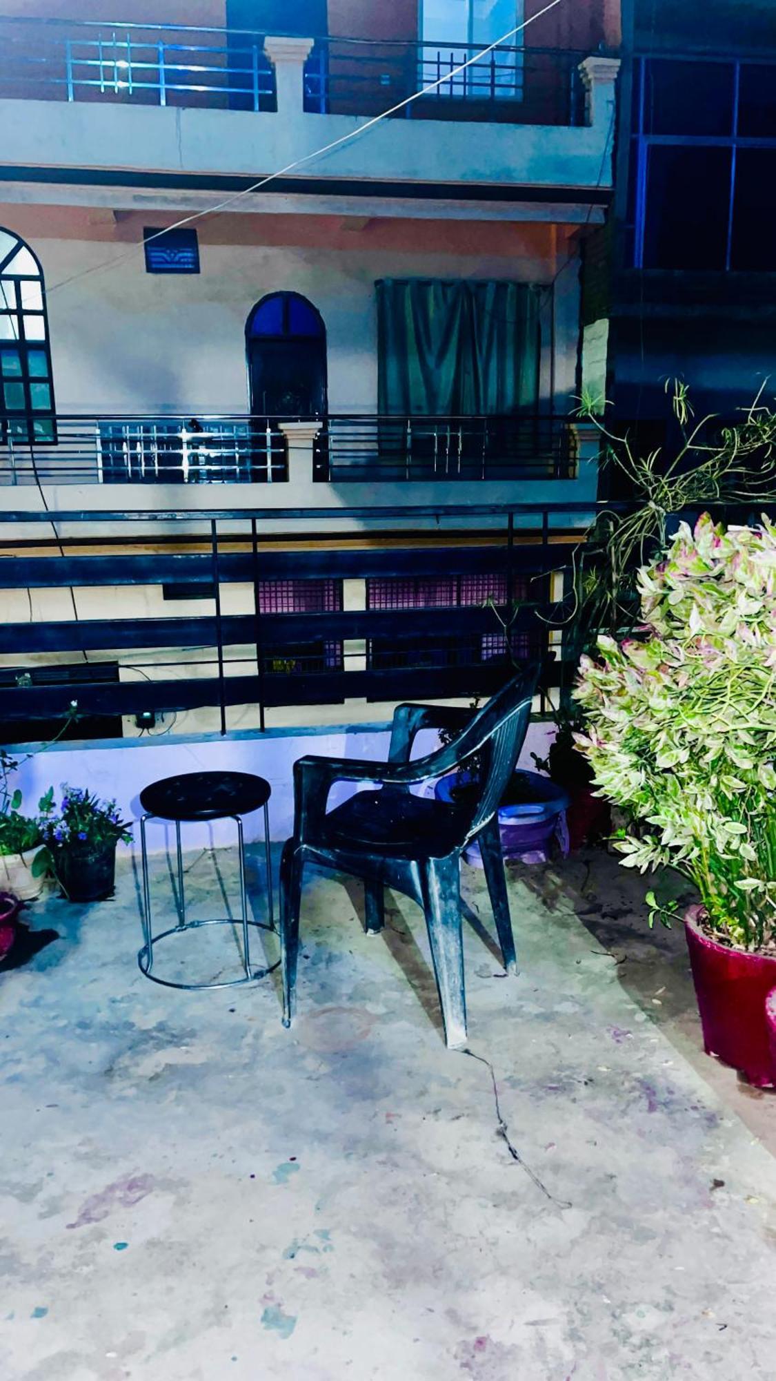Chandan Homestay Allāhābād Junction Eksteriør billede